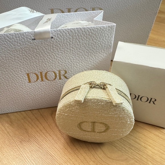 2024 Holiday Limited Edition Dior Jewelry Pouch Case Bag - Picture 2 of 12